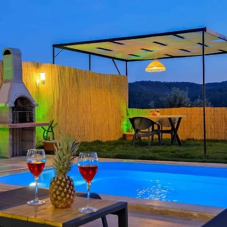Balayi Villasi, Havuzlu Jakuzili Hotel Fethiye