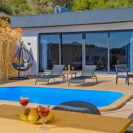 Balayi Villasi, Havuzlu Jakuzili 4* Fethiye