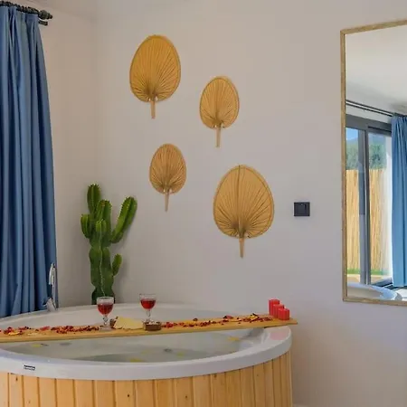 Balayi Villasi, Havuzlu Jakuzili Hotel 4*
